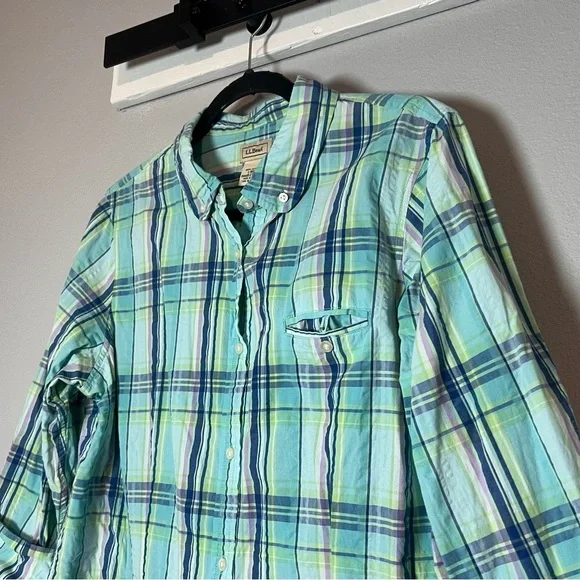 L.L. Bean Button Up Front Shirt Blouse Cotton Blue Green Plaid Size Large - Picture 2 of 9